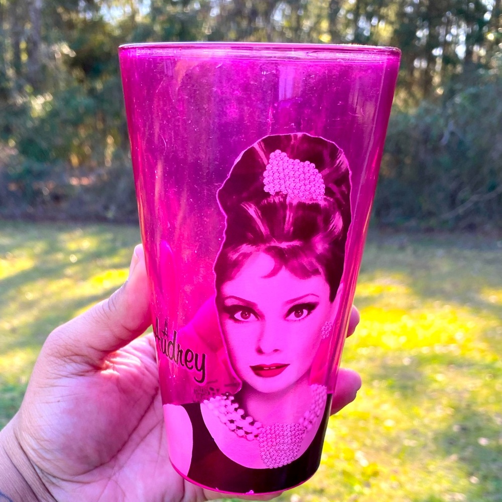 Vintage 1985 Audrey Hepburn Glass